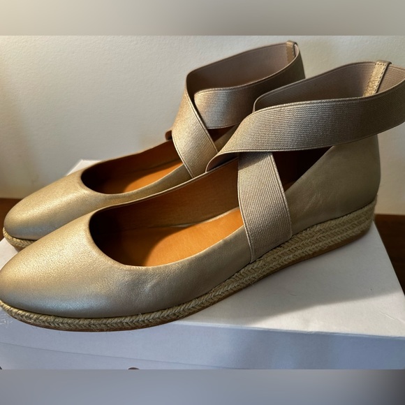 CC Corso Como Bellah espadrille gold 11 NWT - Picture 1 of 5